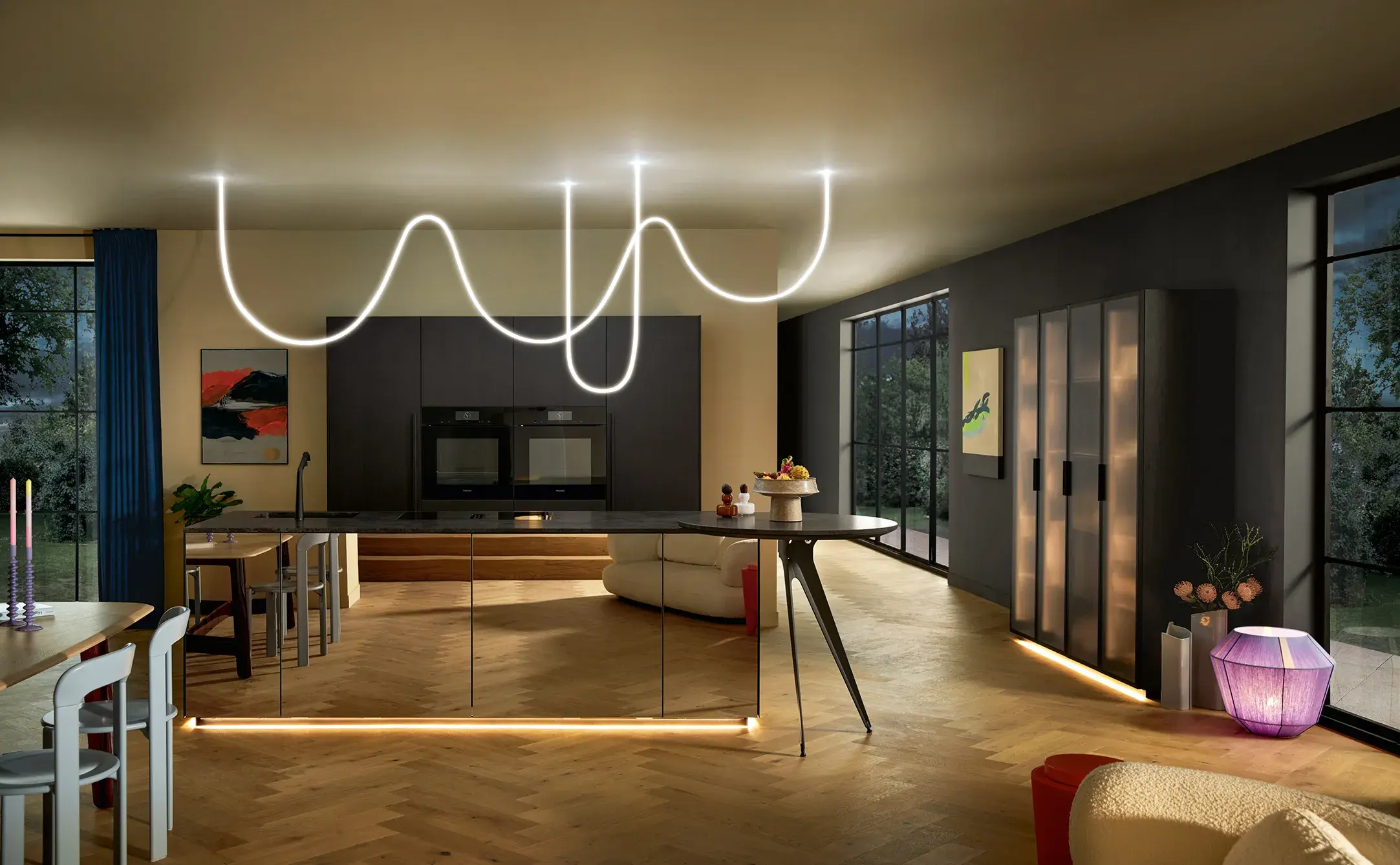 next125 Kücheninsel mit bronzierten Spiegelglasfronten